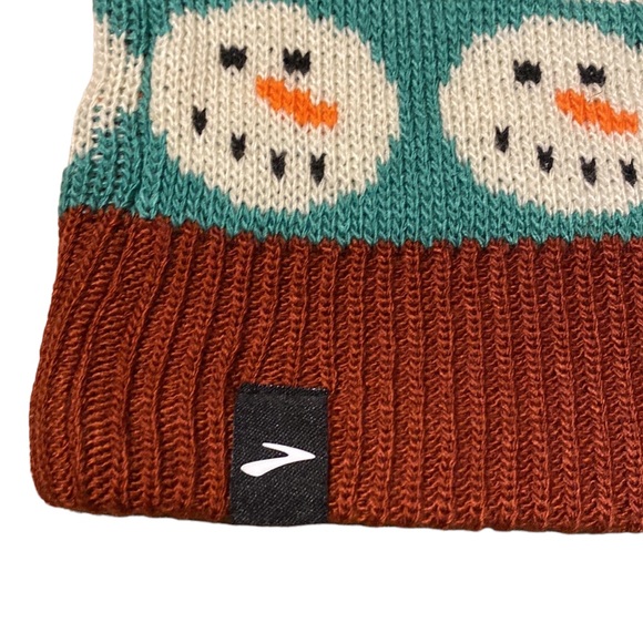 BROOKS running heritage Pom beanie - Picture 3 of 4